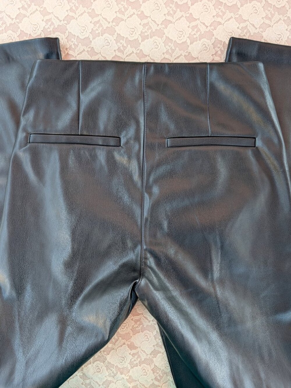 Abercrombie & Fitch High Rise Slim Boot Vegan Leather black Pant VGUC 26S - Picture 7 of 12